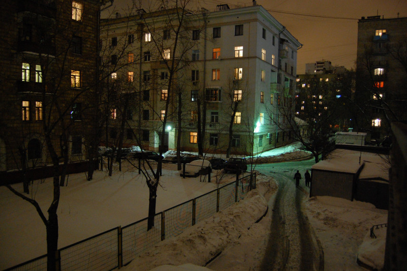 2007-03-01 21:28:31: Вид с балкона ночью