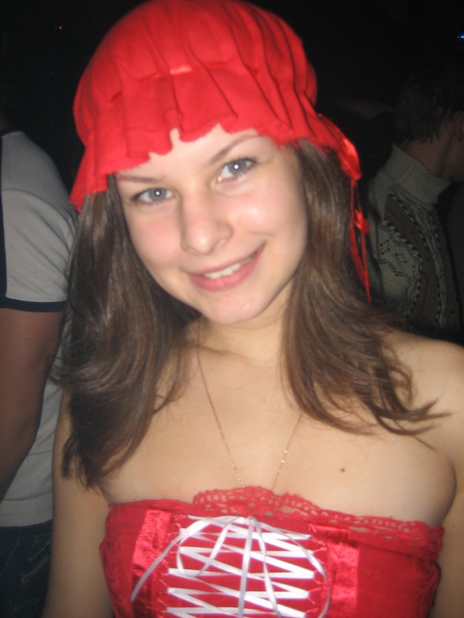 2007-03-12 17:24:28: Красная Шапочка (Хэллуин)