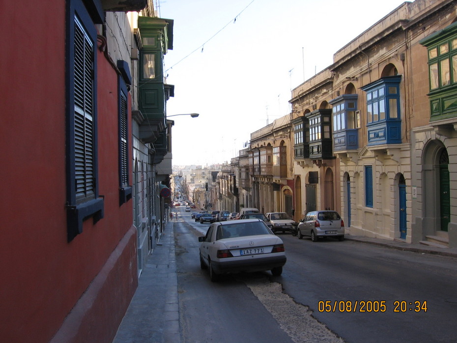 2007-03-16 05:11:35: Если вы думаете, что на Мальте есть улицы шире - вы ошибаетесь)