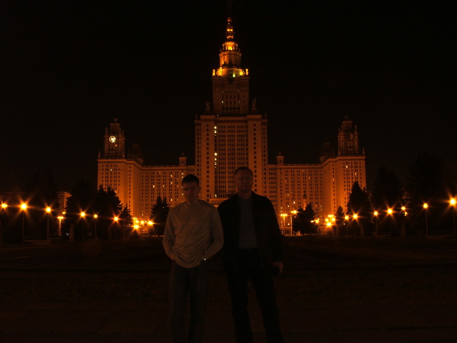2007-03-28 23:53:31: Одно из моих любимых зданий в Москве