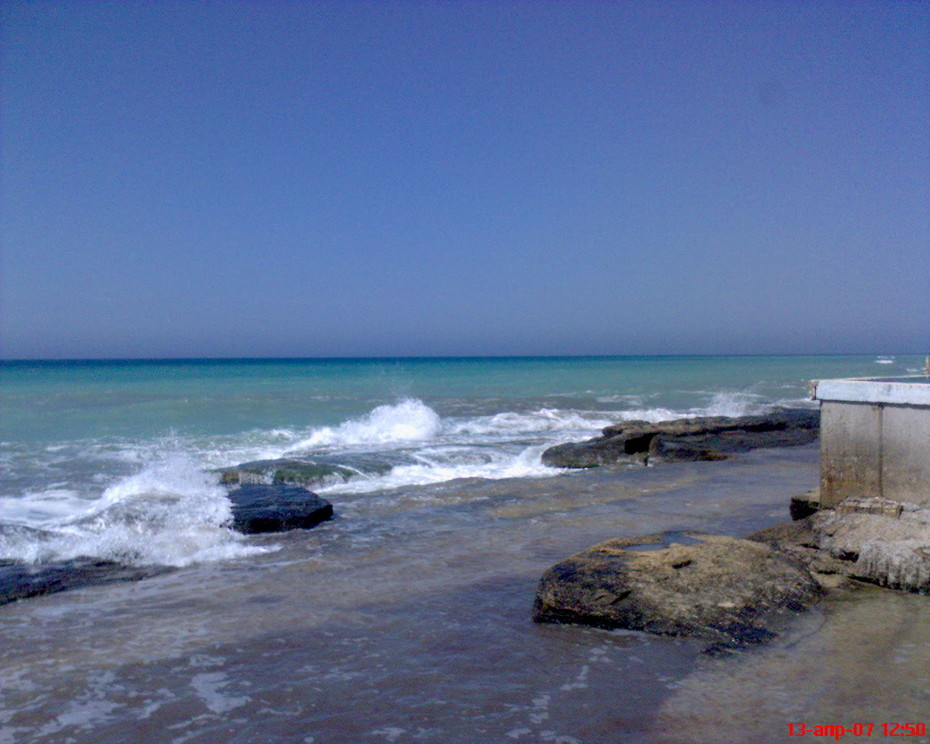 2007-05-06 02:01:10: Любимое Каспийское море, на берегу Г,Актау Казахстан