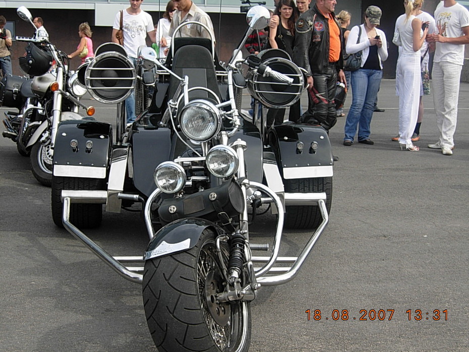 2007-08-21 00:06:57: 