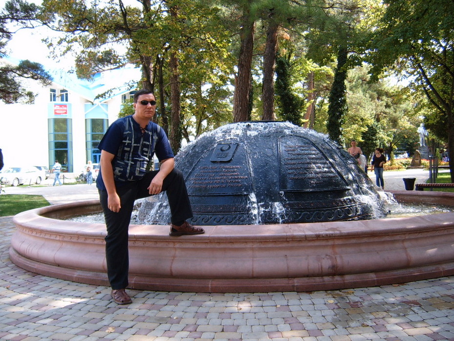 2007-10-04 14:42:46: фонтан - описание истории Геленджика.