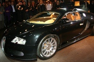 2007-11-07 17:44:19: Bugatti Veyron красавец