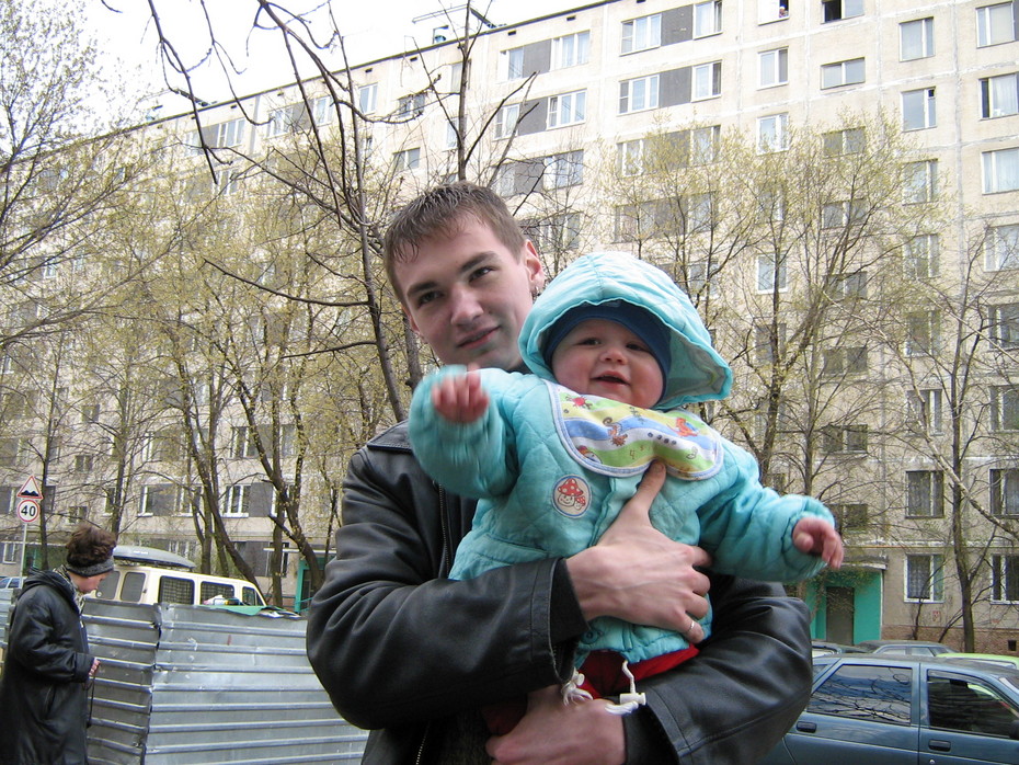2007-11-08 23:53:33: Весной с сыном друга.