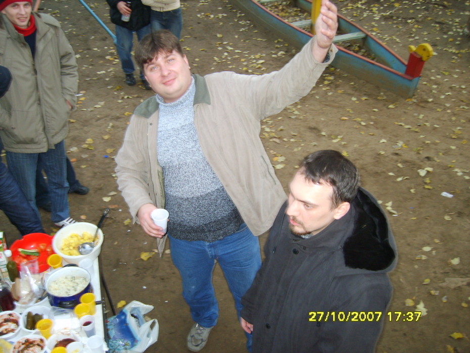 2007-10-28 01:32:20: Спасатель и eno