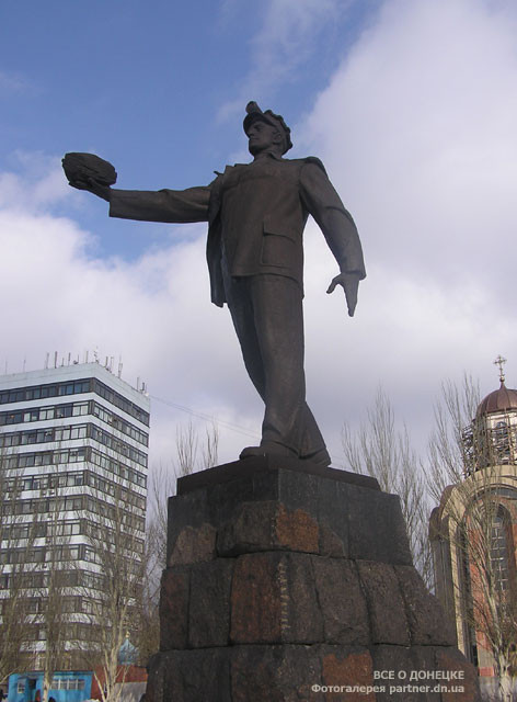 2008-01-26 16:59:21: Памятник шахтёрам