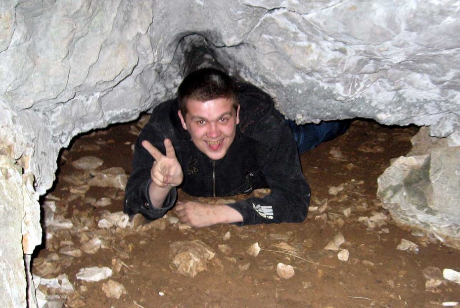 2008-06-11 00:07:10: в пещере на реке Серга