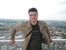 Енто я на башне в Олимпик парке. За мной штаб квартира БМВ (2008-06-17 12:31:47)