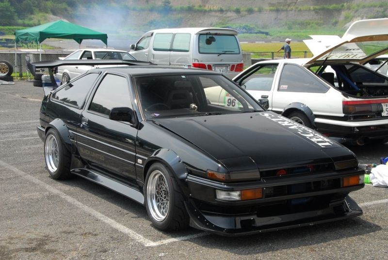 2008-07-06 01:39:32: Toyota Corolla Levin AE86 tuning Newera