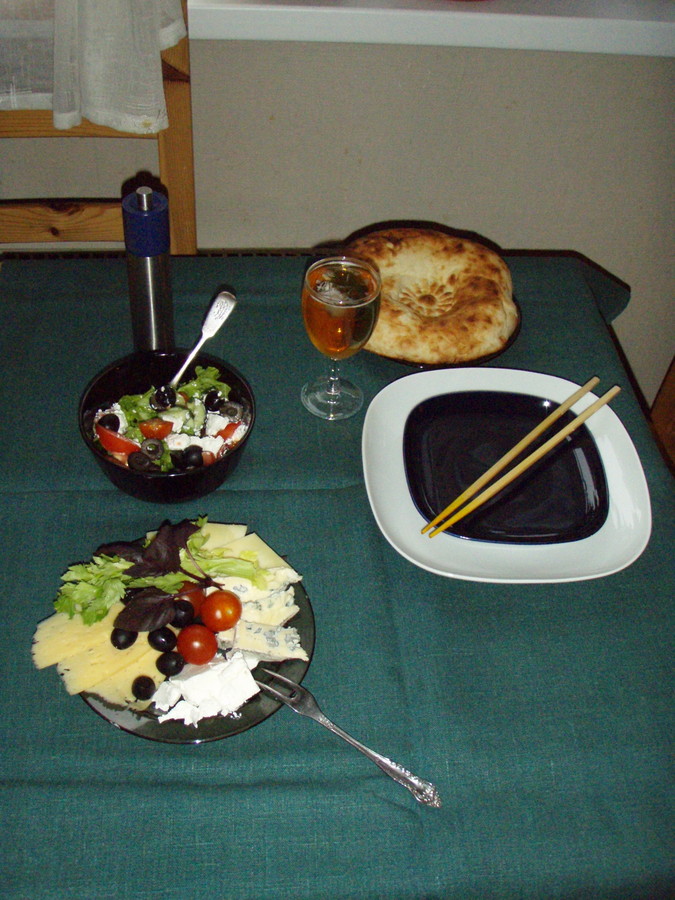 2008-10-19 01:25:17: Приглашаю Вас на ужин!