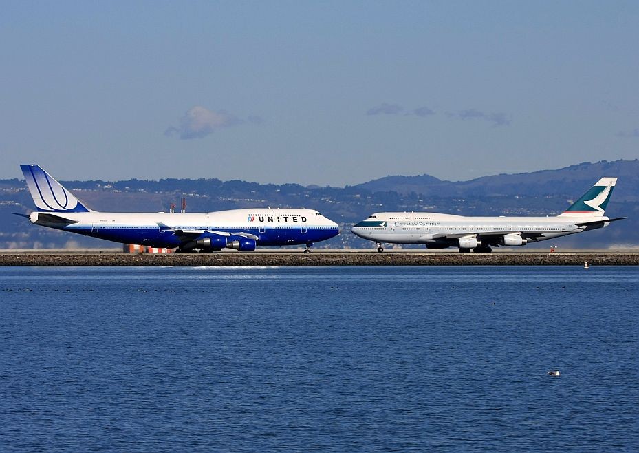 2008-08-29 12:11:10: Boeing 747-422