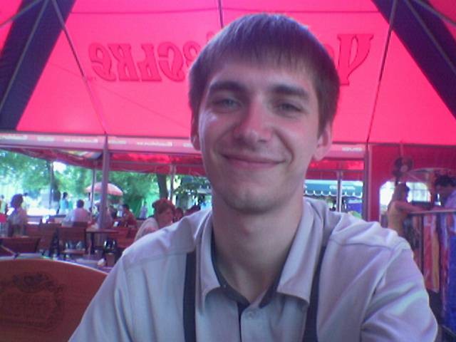 2009-04-09 13:51:48: я в Феодосии... пиво жду )))
