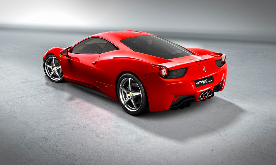 2009-08-02 14:55:06: Создатели утверждают, что Ferrari Italia — самый «чистый» автомобиль в классе. Уровень выбросов СО2 — 320 г/км.