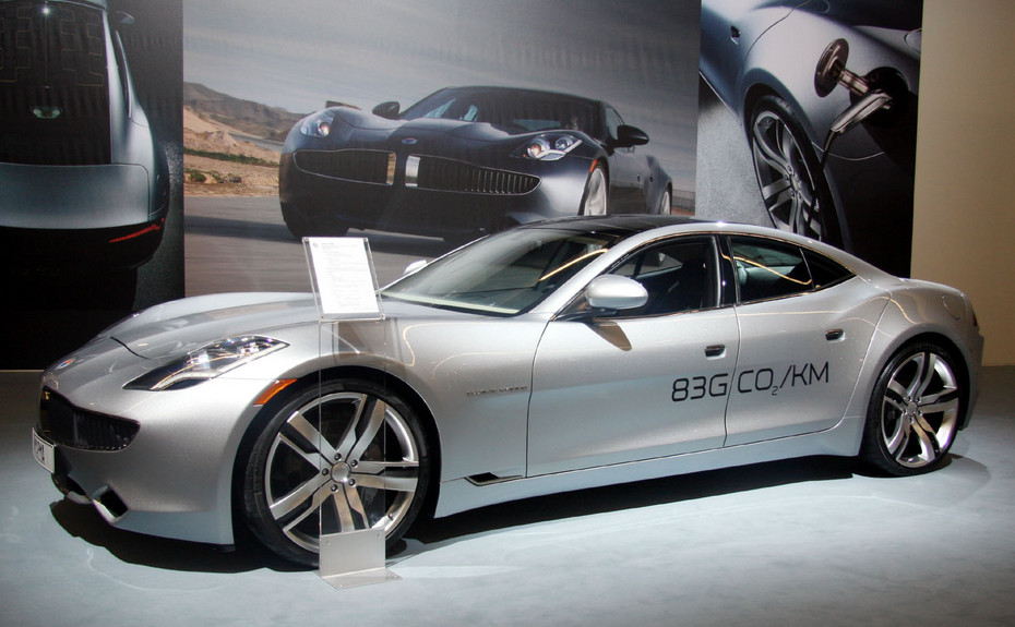 2009-09-18 12:49:27: Fisker Karma высотой с Porsche 911 и длиной с Mercedes CLS может перемещать в пространстве только четверых.