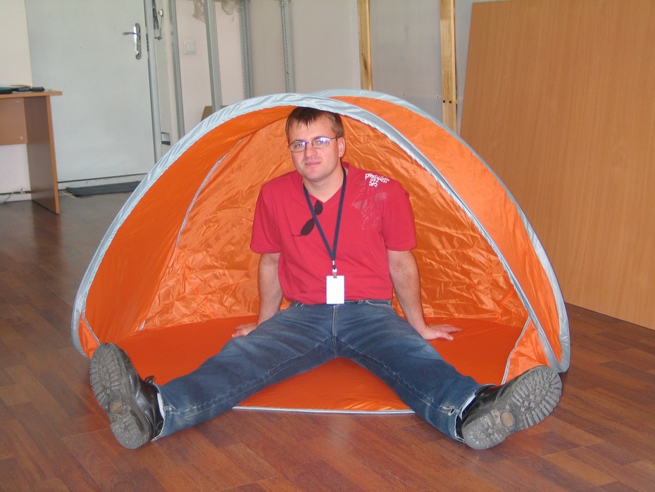 2009-10-30 13:40:02: Палатка от фрутоняни за 1-е место в конкурсе